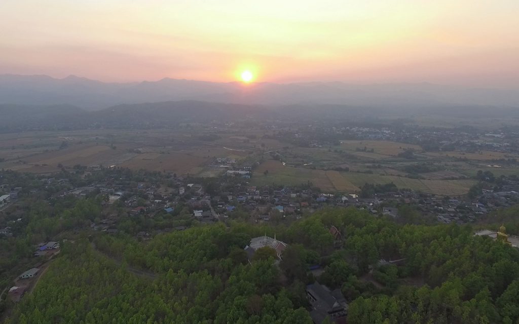 ภาพพระอาทิตย์กำลังขึ้น 